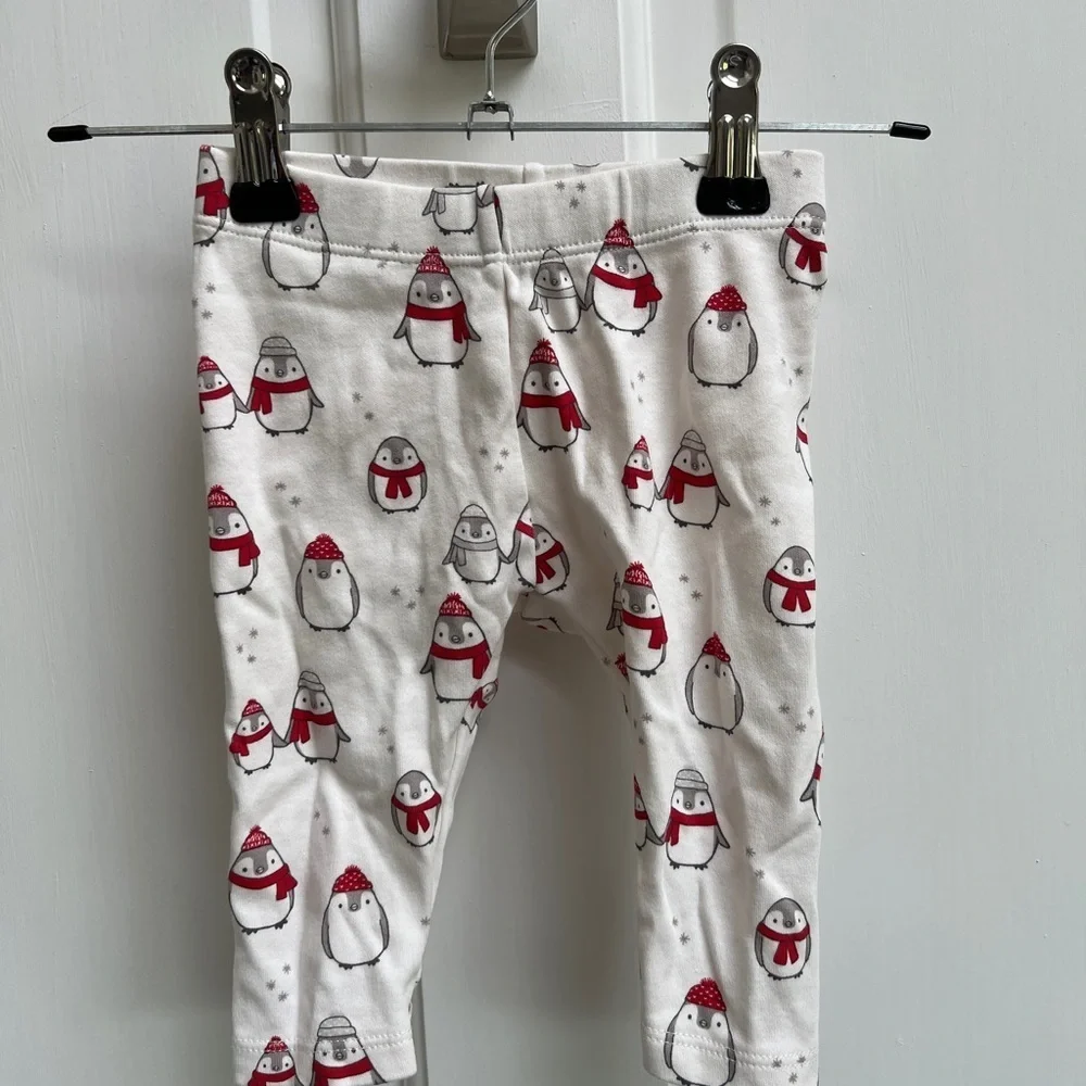 NWOT Gymboree 3-6M White/Red/Gray Penguin Gender Neutral Leggings Pants